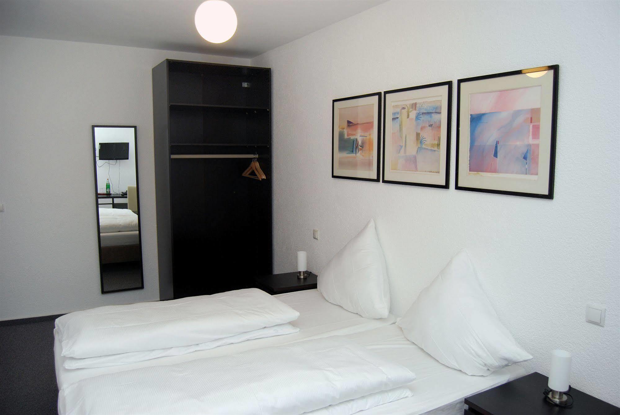 Hotel Rheinischer Hof Erkrath Ngoại thất bức ảnh
